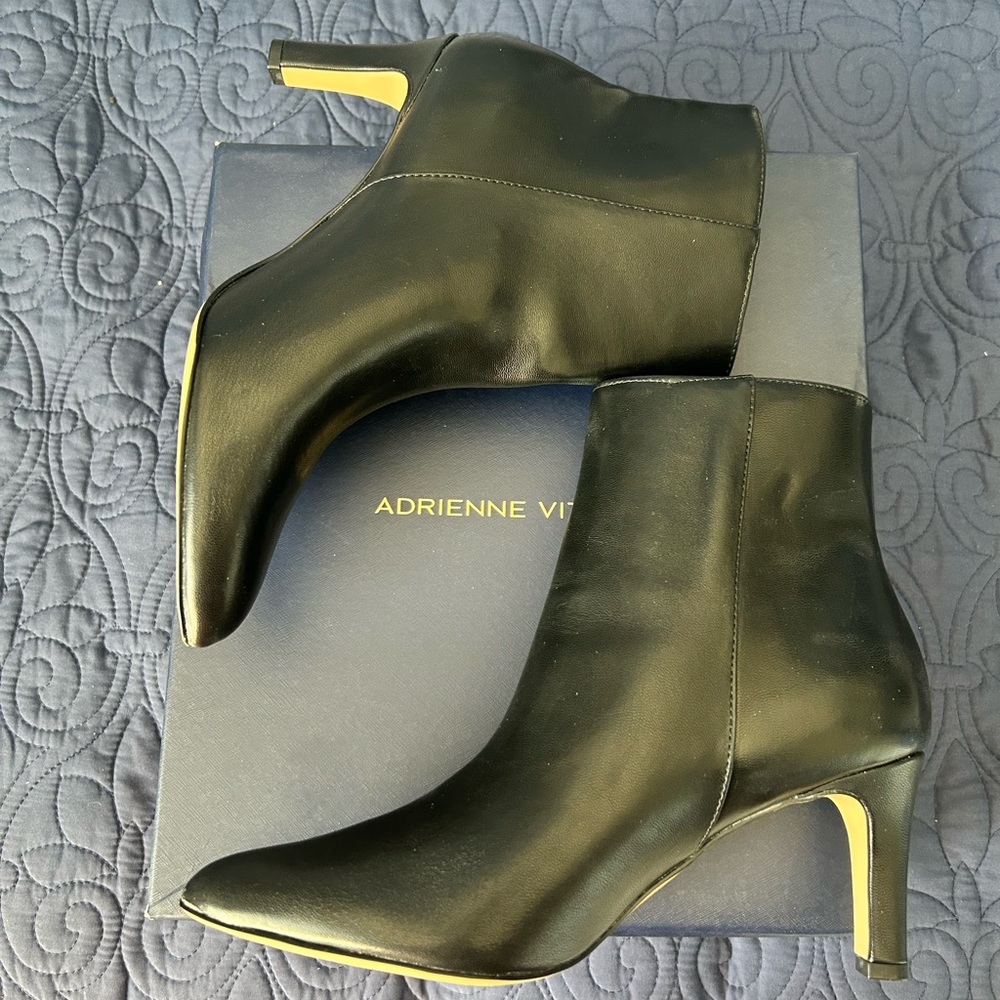 Adrienne Vittadini Black Heeled Boots